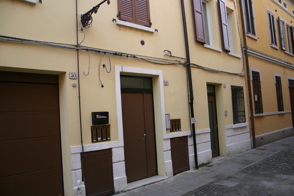 Be Happy Appartement Ferrara Buitenkant foto