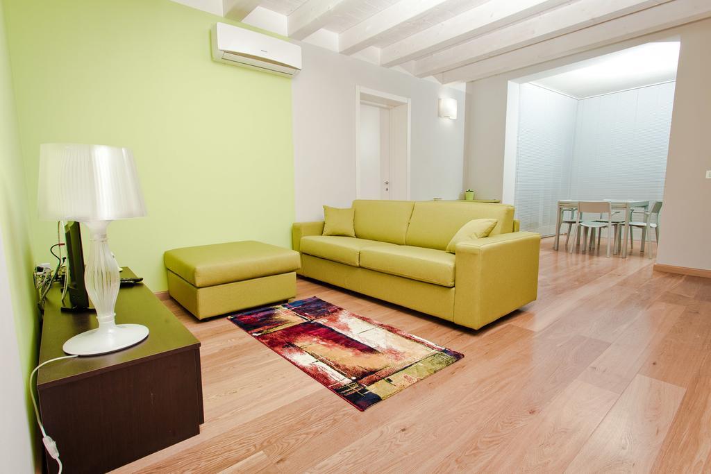 Be Happy Appartement Ferrara Buitenkant foto