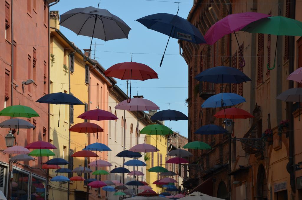 Be Happy Appartement Ferrara Buitenkant foto